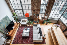 Load image into Gallery viewer, 2 bed lofty style apartment (city)
