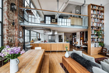 Load image into Gallery viewer, 2 bed lofty style apartment (city)

