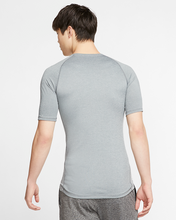 Load image into Gallery viewer, Men&#39;s Tight-Fit Short-Sleeve Top
